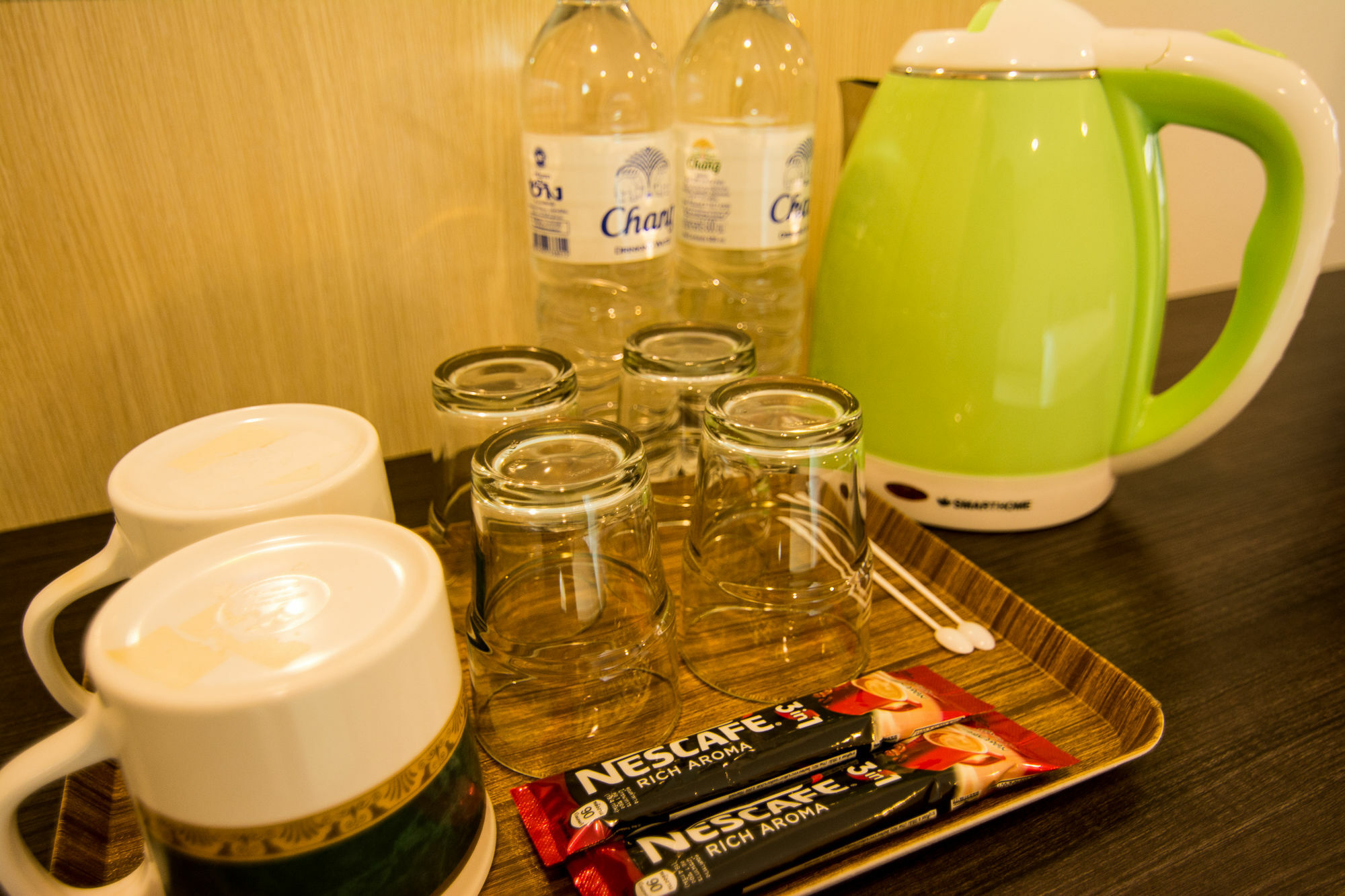 At Ease Hotel Suvarnabhumi Bang Phli Екстер'єр фото